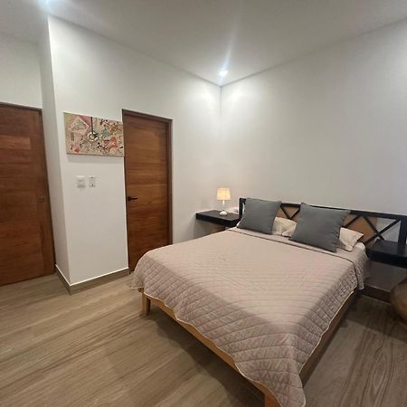 Private Fully Furnished Home At Wide Mouth Frog Hostel Quepos Ngoại thất bức ảnh
